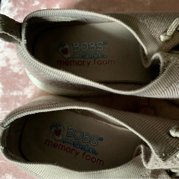 Neutral Tan Bob’s from Skechers Loafers with memory foam size 8, EUC - Picture 3 of 7